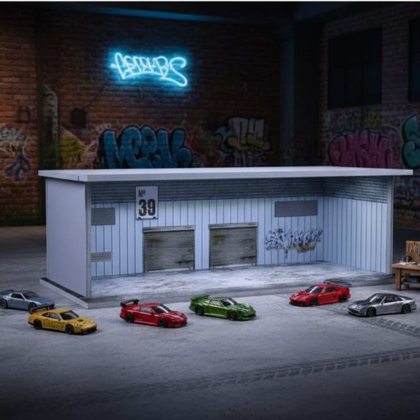 Graffiti Parking Garage Displa - Display Case Acrylic recension och pris