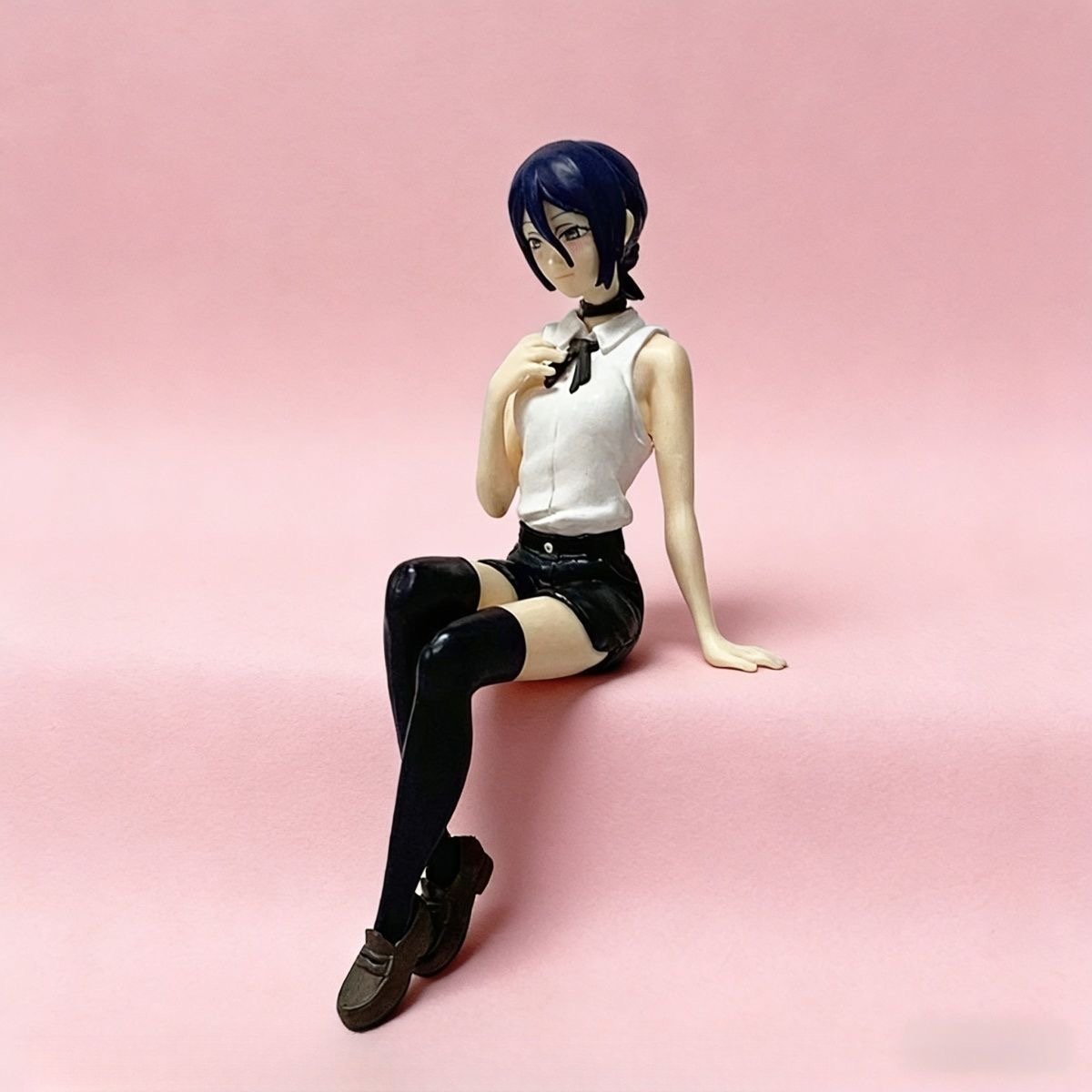 13-19CM Chainsaw Man Anime Fig - Action Figure Stand recension och pris
